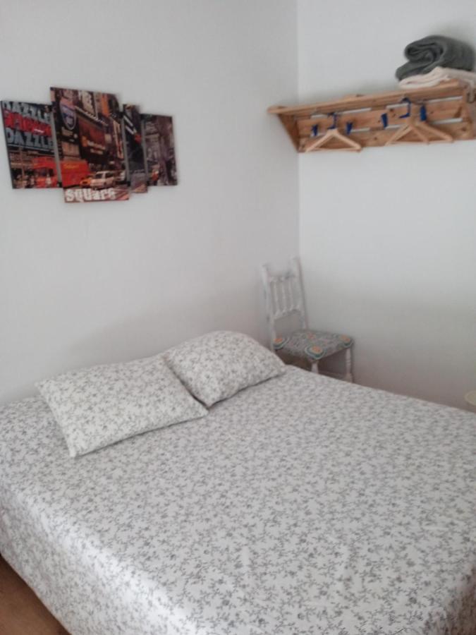 Habitacion Con Patio En Piso Compartido カペリャデス エクステリア 写真